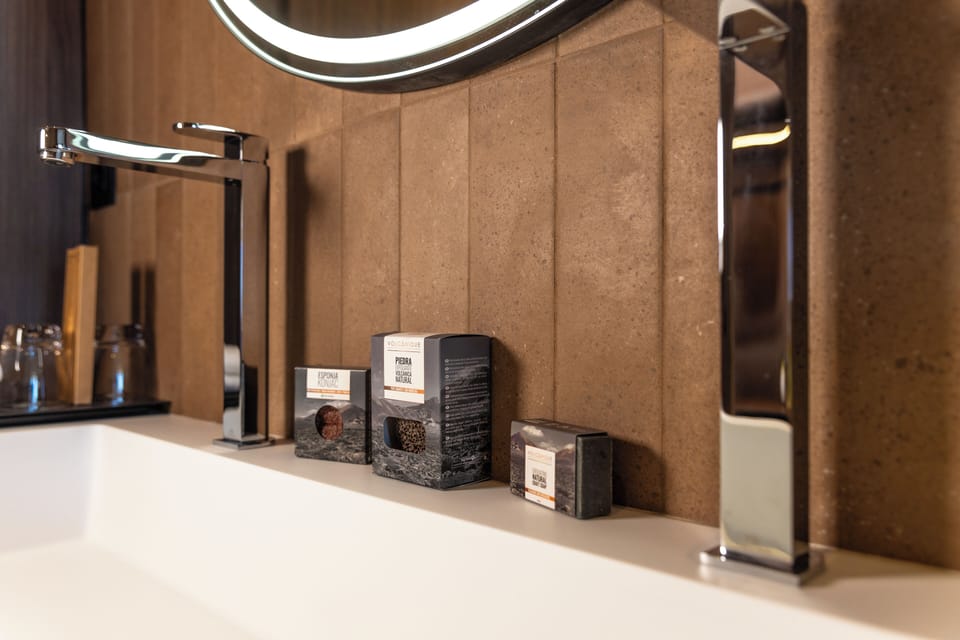 Shower, rainfall showerhead, eco-friendly toiletries, hair dryer