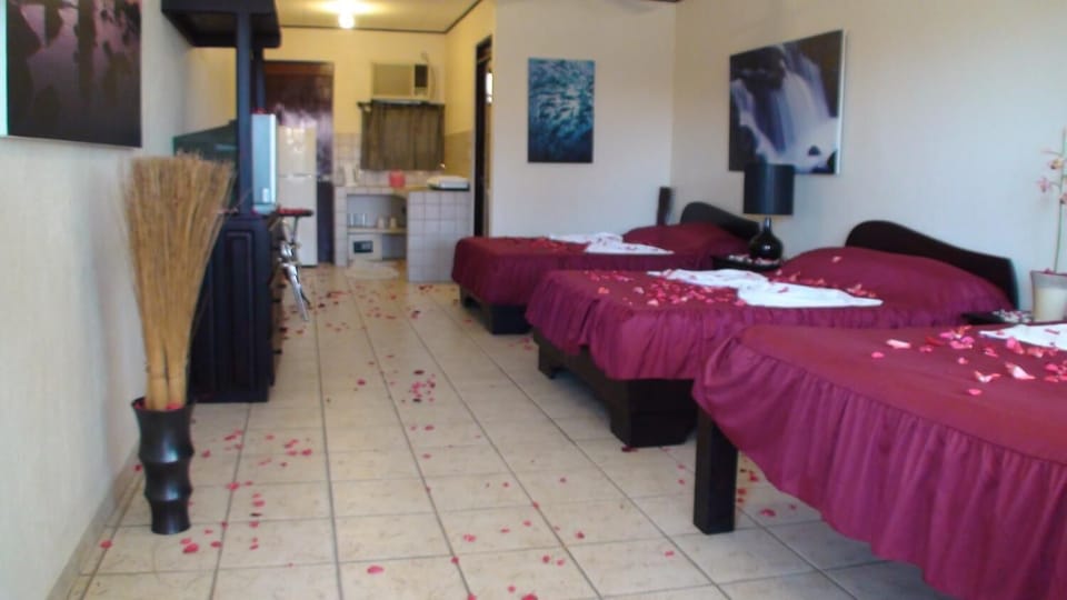 In-room safe, iron/ironing board, free WiFi, bed sheets