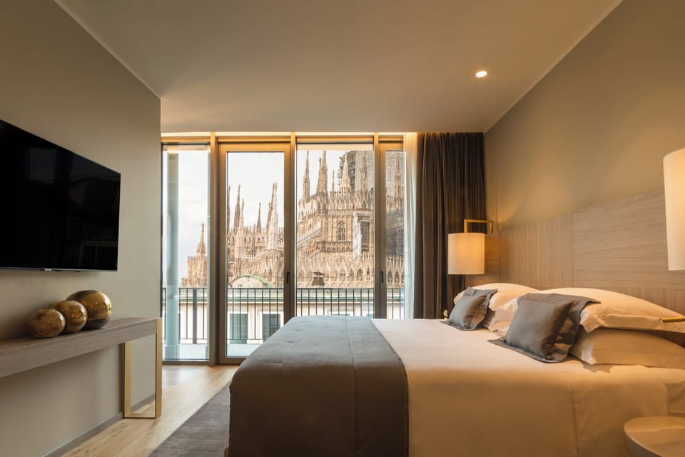 Duomo Panoramic Penthouse One Bedroom | Restaurant | 3 restaurants, breakfast, lunch, dinner served; international cuisine