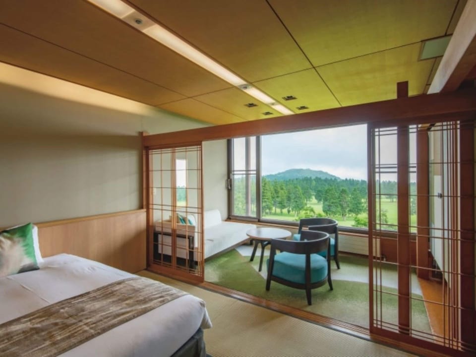 In-room safe, free WiFi, bed sheets