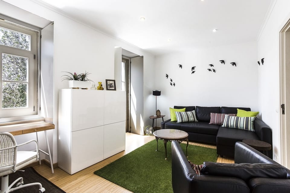 Apartment, 2 Bedrooms | Living room | Flat-screen TV