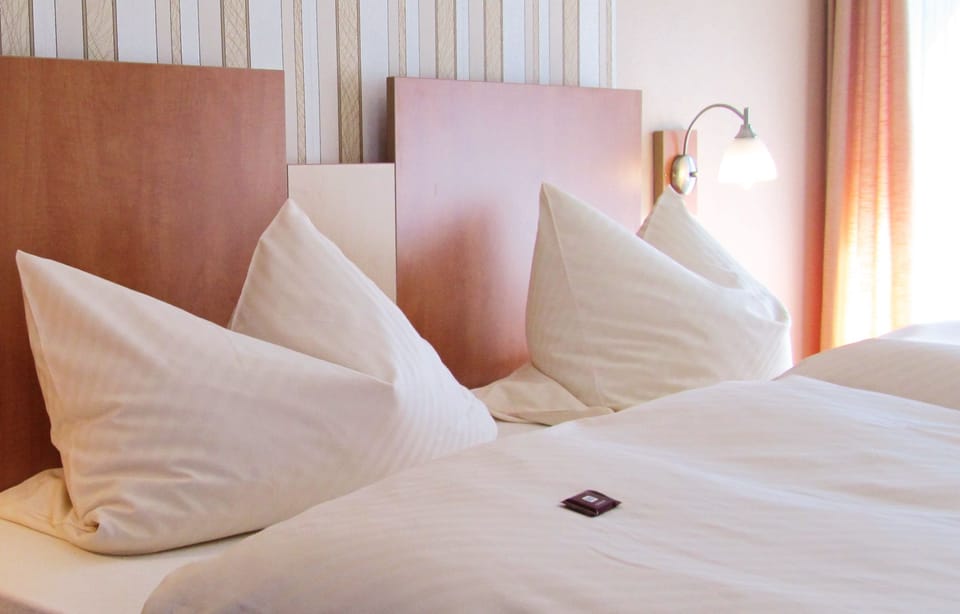 Standard Double Room | In-room safe, blackout drapes, free WiFi, bed sheets