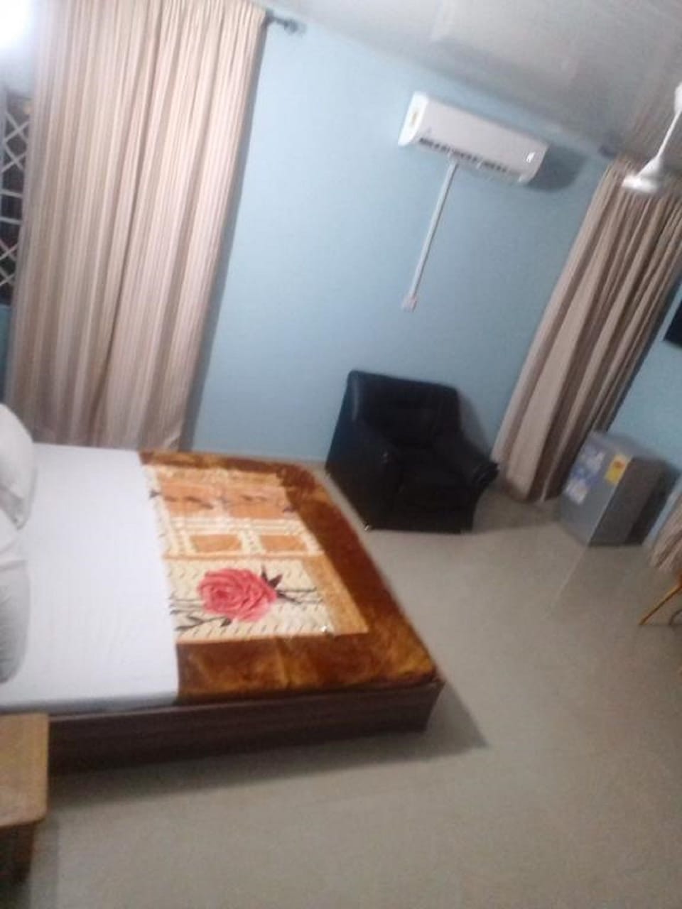 Deluxe Twin Room | 1 bedroom, desk, iron/ironing board, WiFi (surcharge)