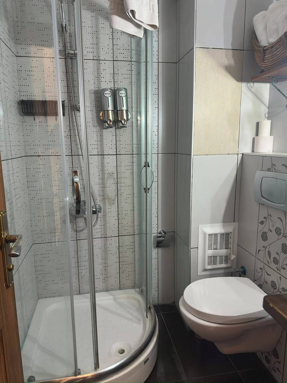 1 bedroom, minibar, in-room safe, desk