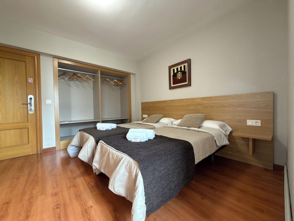 The Hostal Iruñako Hostel in Castile and León