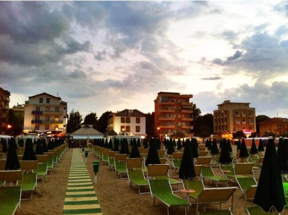 Sundeck