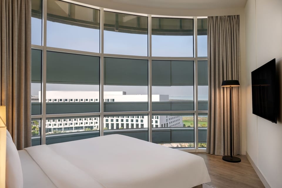 2 Bedroom Suite Plaza View Theme Park Access | Down comforters, in-room safe, blackout drapes, soundproofing
