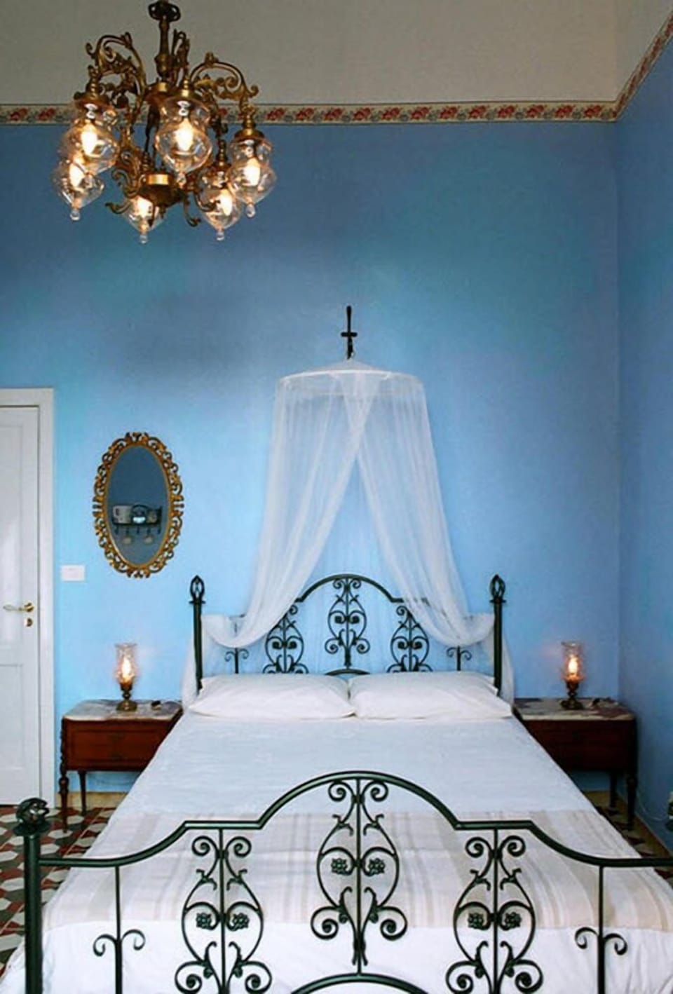 Deluxe Double Room with Balcony and Shared Bathroom | Premium bedding, free WiFi, bed sheets