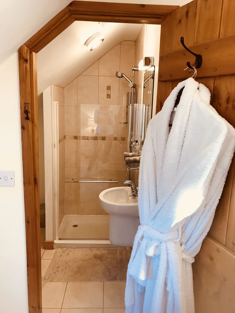 Bathroom shower