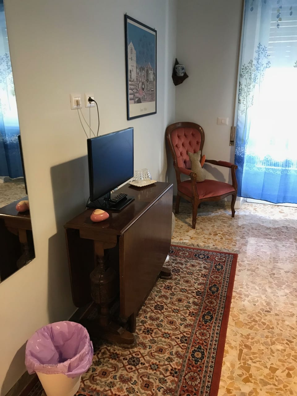 Room amenity