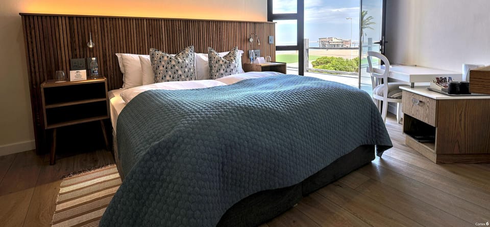 Twin Room (Partial Sea Facing) | In-room safe, desk, WiFi (free), bed sheets