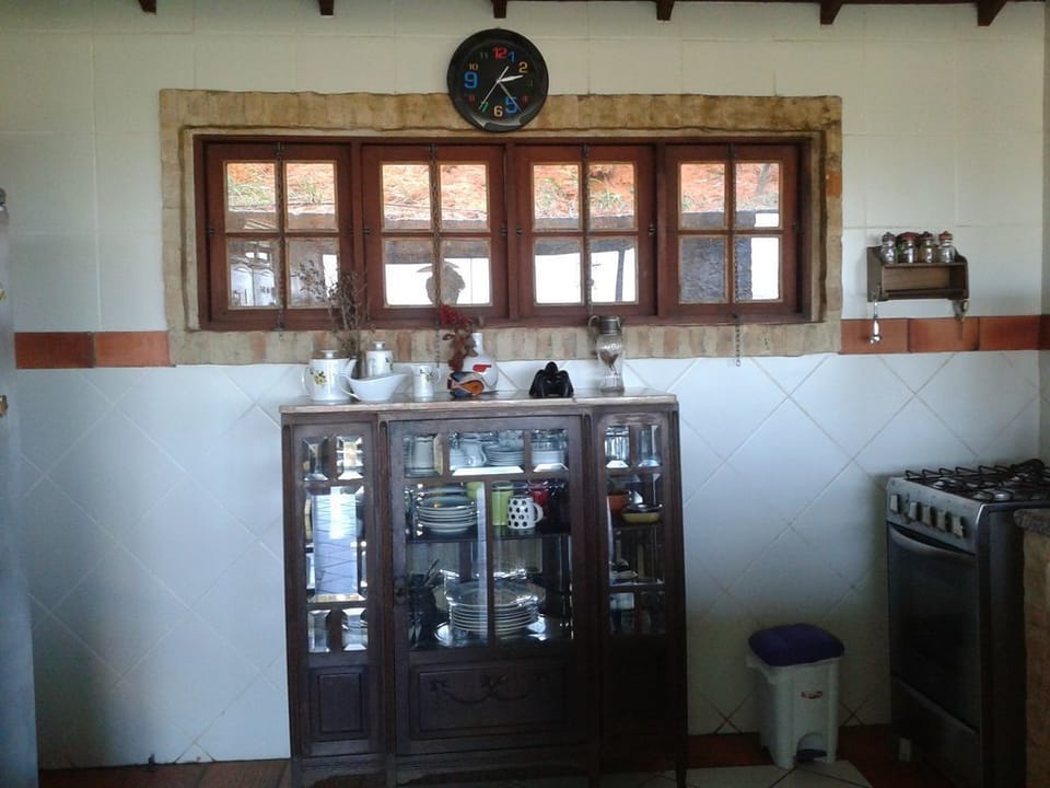House, 3 Bedrooms | Private kitchen | Full-size fridge, microwave, oven, electric kettle