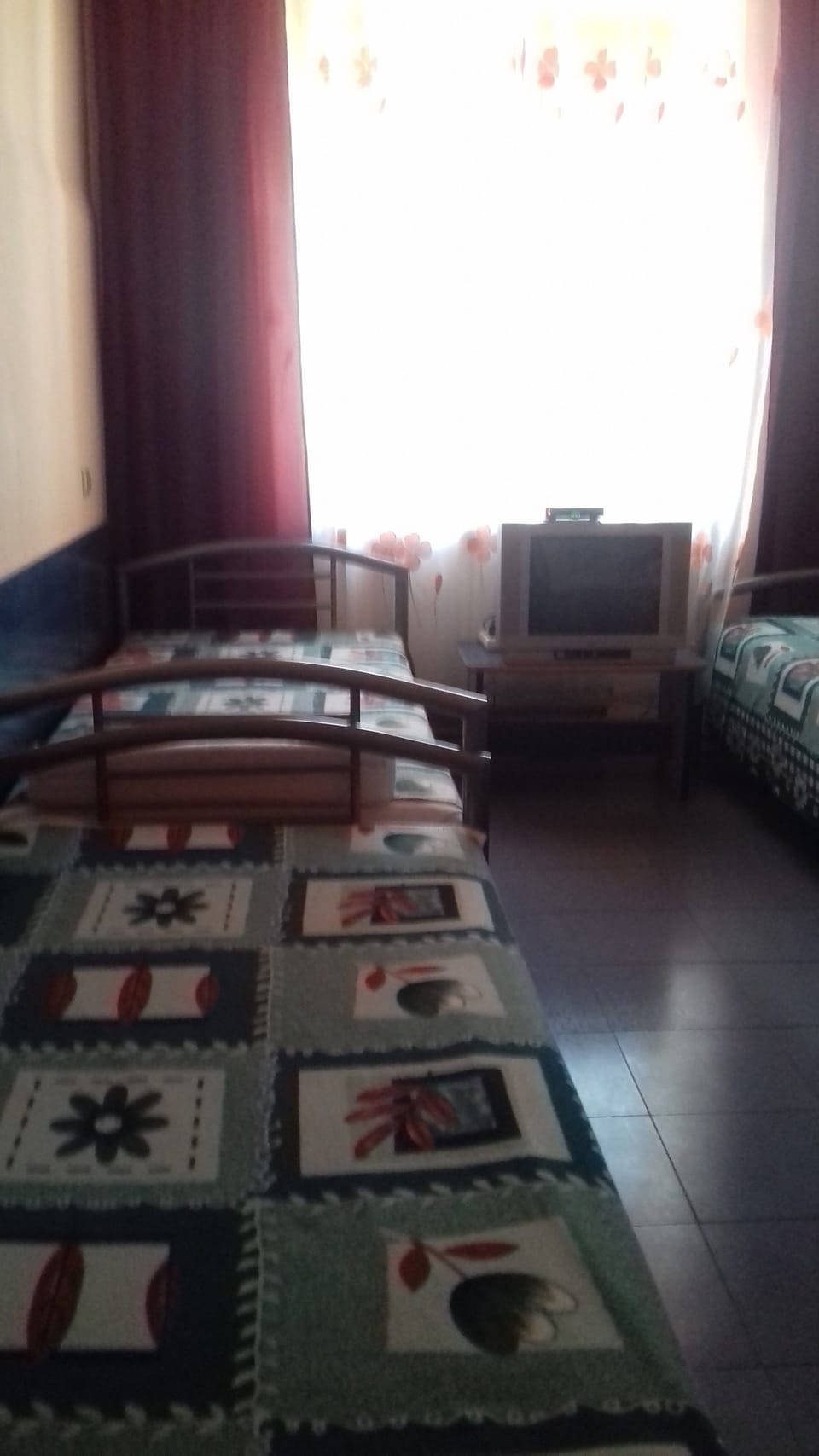 Triple Room, Shared Bathroom (2) | Free WiFi, bed sheets