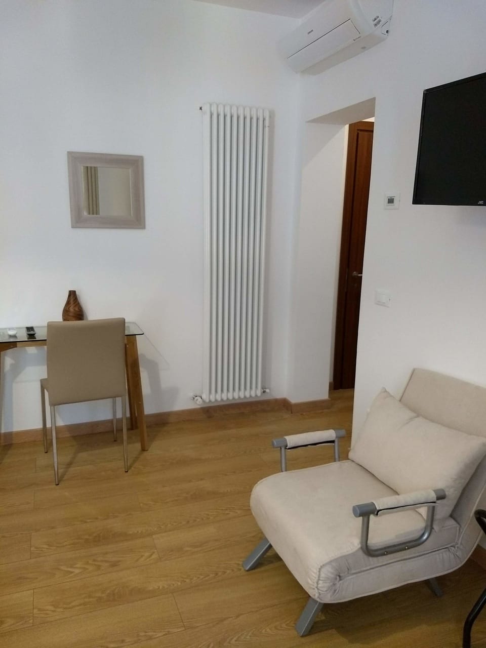 Classic Triple Room, 1 Queen Bed, Non Smoking | In-room safe, desk, blackout drapes, free WiFi