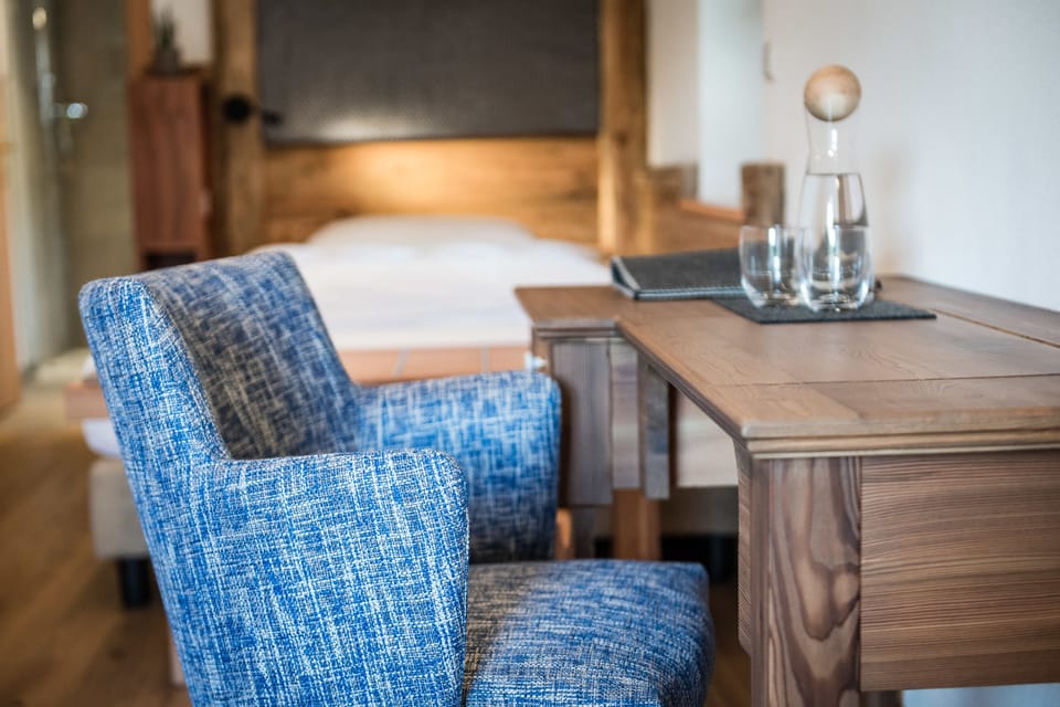 Comfort Single Room | Premium bedding, in-room safe, desk, free WiFi