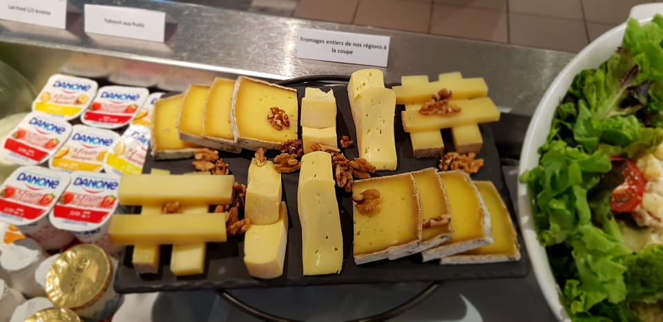 Daily buffet breakfast for a fee