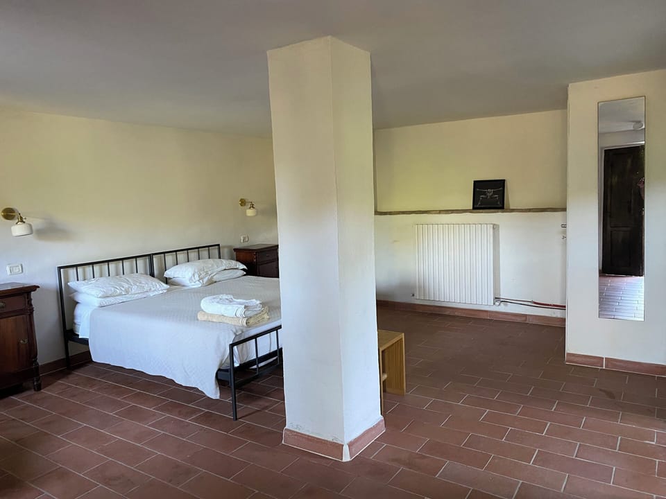 Classic Double Room (in Villa) | Iron/ironing board, bed sheets