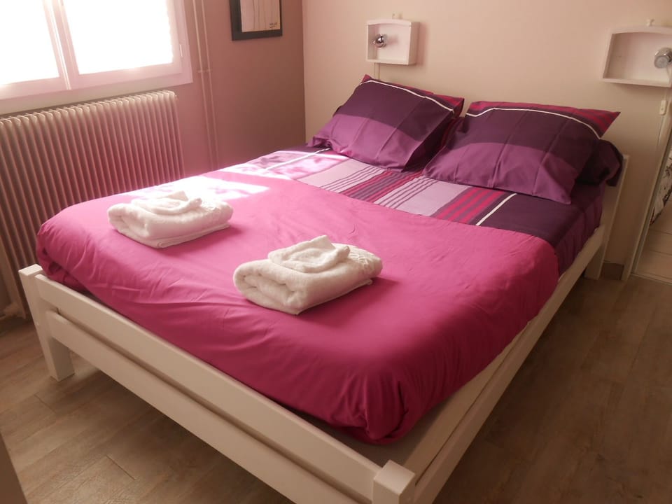 Family Room, Multiple Beds, Non Smoking | 1 bedroom, blackout drapes, soundproofing, iron/ironing board