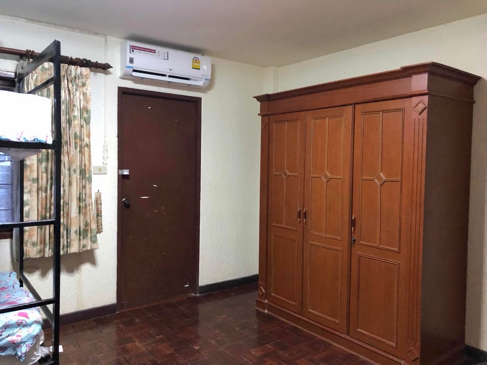 4-Bed Mixed Dormitory Room | In-room safe, WiFi (free), bed sheets