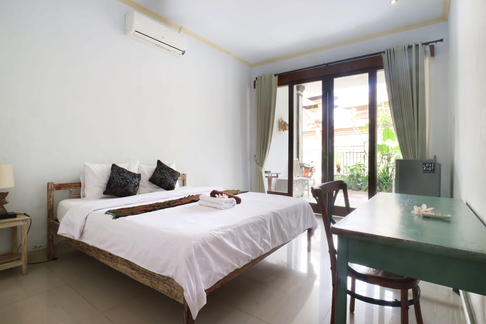 Superior Double Room | Free WiFi, bed sheets