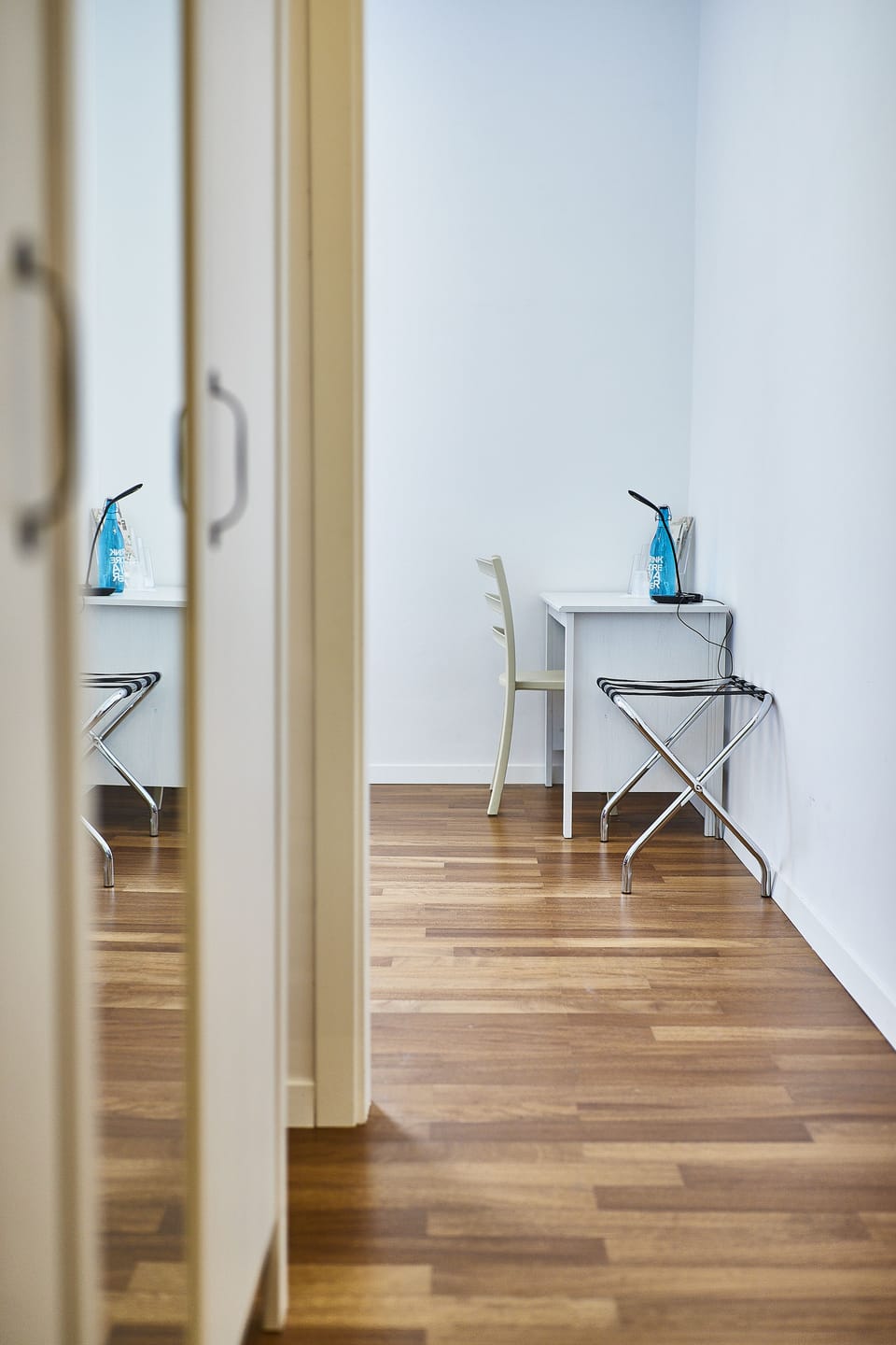 Deluxe Room, 1 Bedroom, Non Smoking | In-room safe, desk, soundproofing, rollaway beds