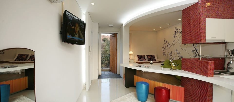 Couple Room | Desk, free WiFi