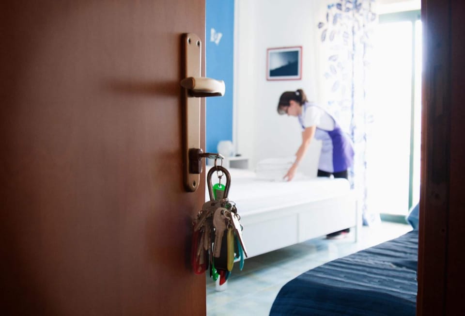 Pillowtop beds, minibar, in-room safe, desk