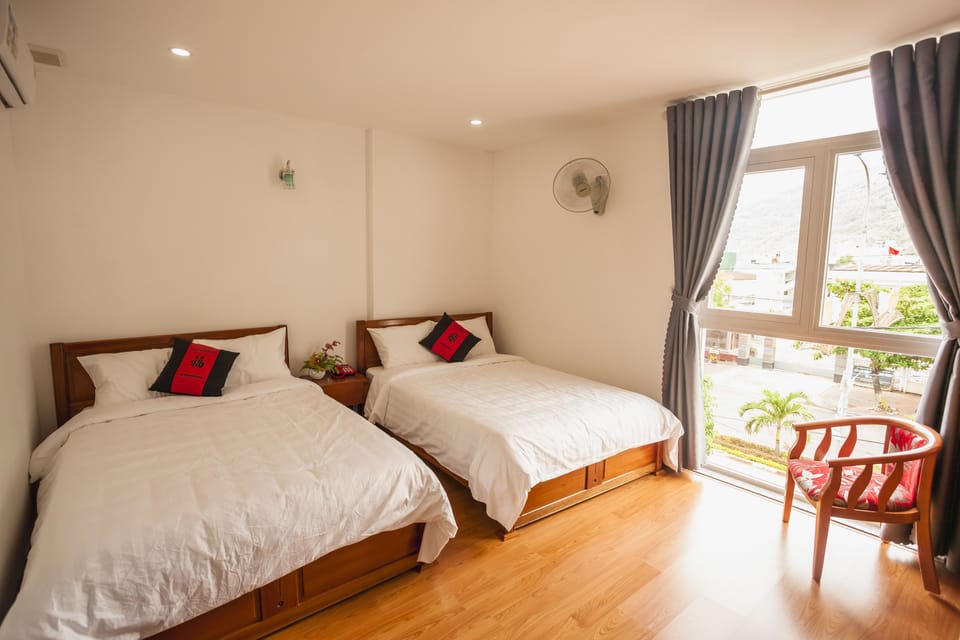 Double Room, Mountain View | Minibar, desk, soundproofing, WiFi (free)