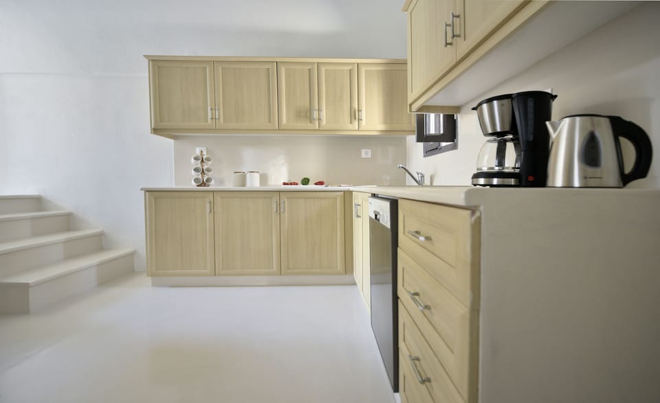 Luxury Villa, 3 Bedrooms | Private kitchen | Full-size fridge, oven, stovetop, dishwasher