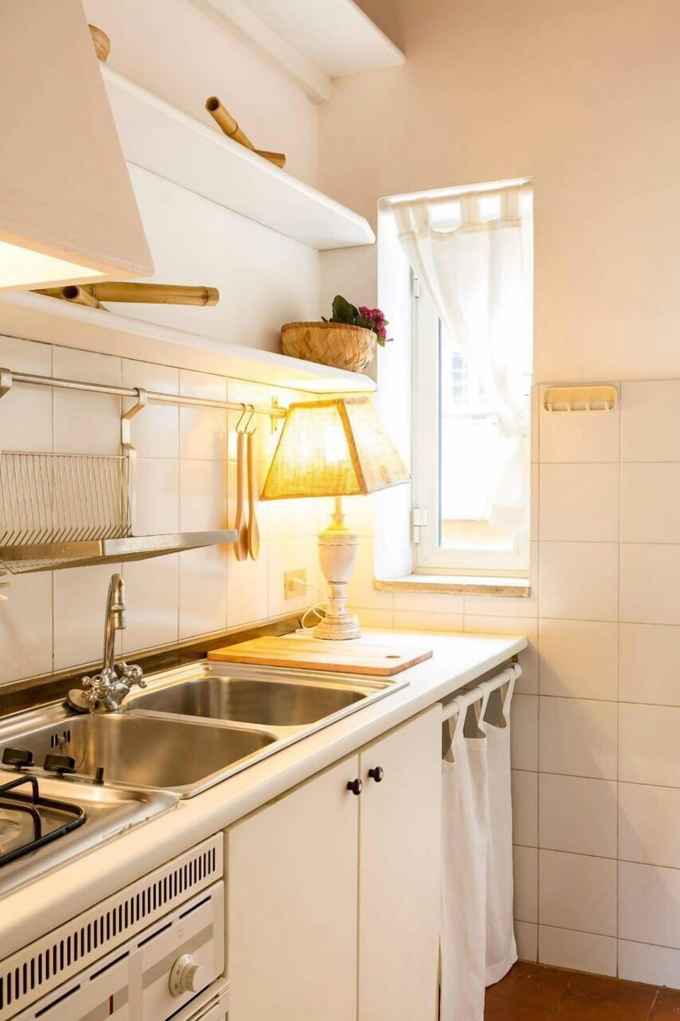 Deluxe Apartment, 1 Bedroom | Private kitchen | Fridge, stovetop, espresso maker, coffee/tea maker