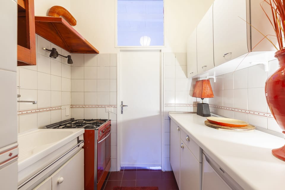 Apartment | Private kitchen | Fridge, oven, stovetop, espresso maker