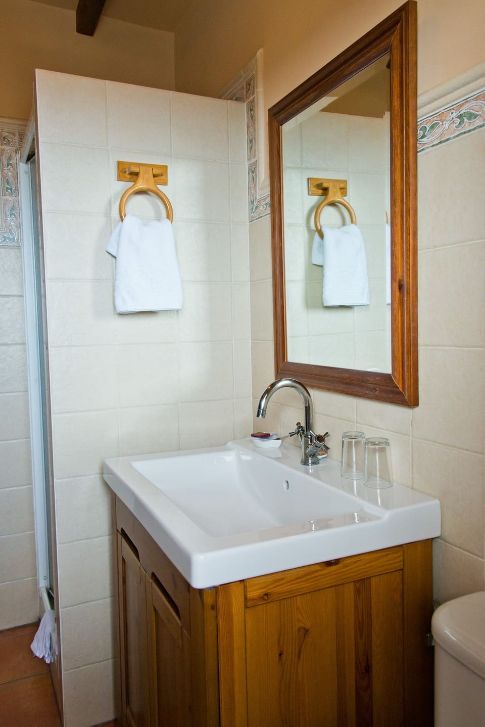 Shower, towels