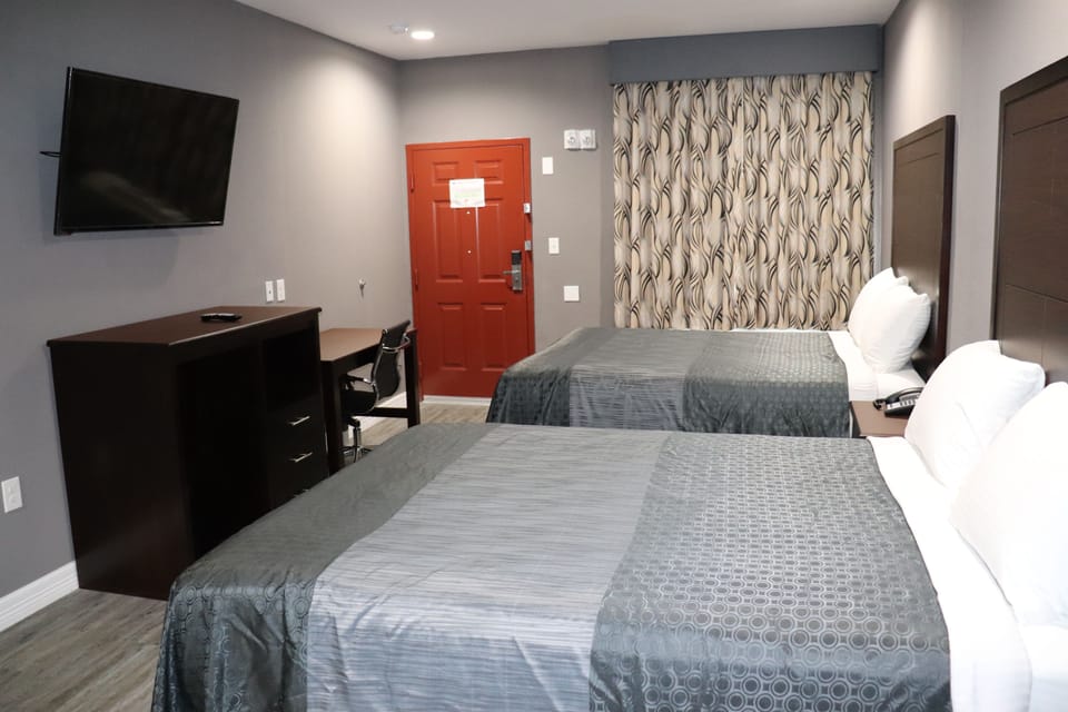 Desk, WiFi (free), bed sheets