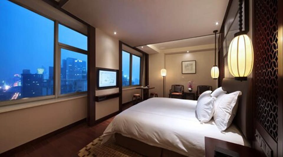 Minibar, in-room safe, desk, blackout drapes