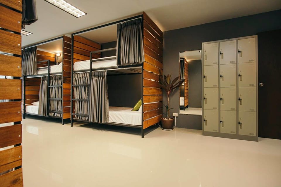 12-Bed Mixed Dormitory With Shared Bathroom | In-room safe, desk, laptop workspace, blackout drapes