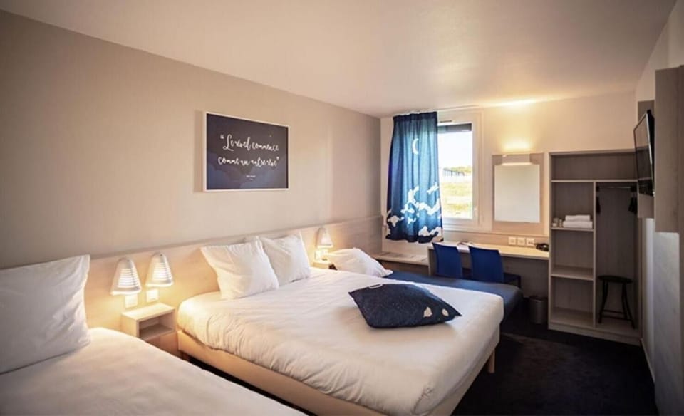 Quadruple Room | Premium bedding, desk, blackout drapes, soundproofing