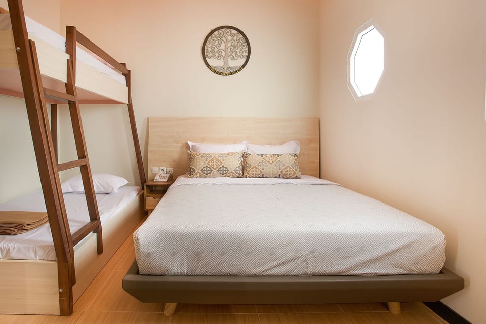 Family Triple Room, Multiple Beds | Desk, free WiFi, bed sheets