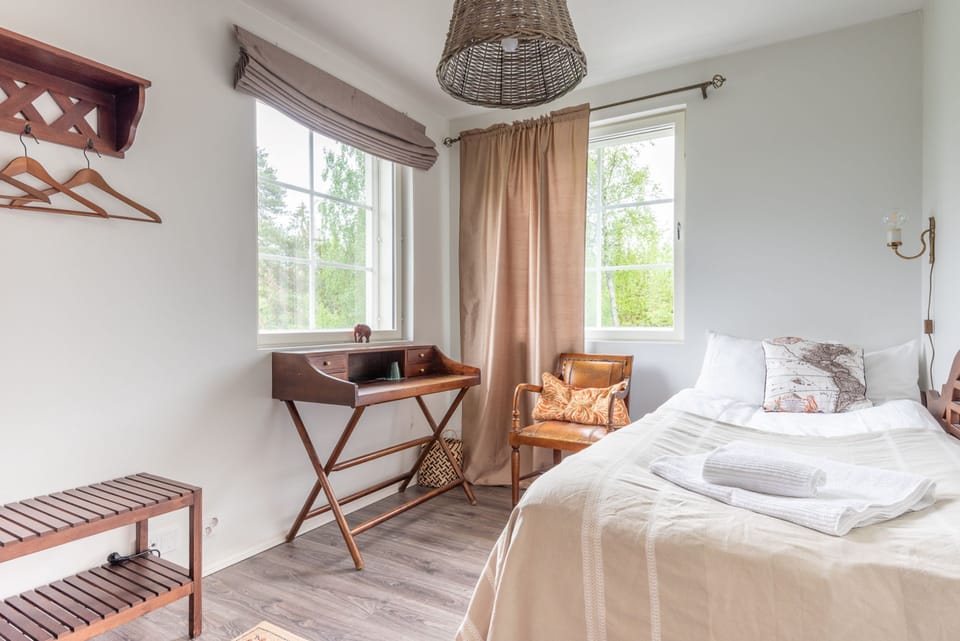 Classic Single Room, Shared Bathroom | Premium bedding, Select Comfort beds, individually decorated
