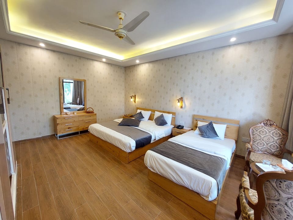 Royal Suite | Egyptian cotton sheets, premium bedding, down comforters