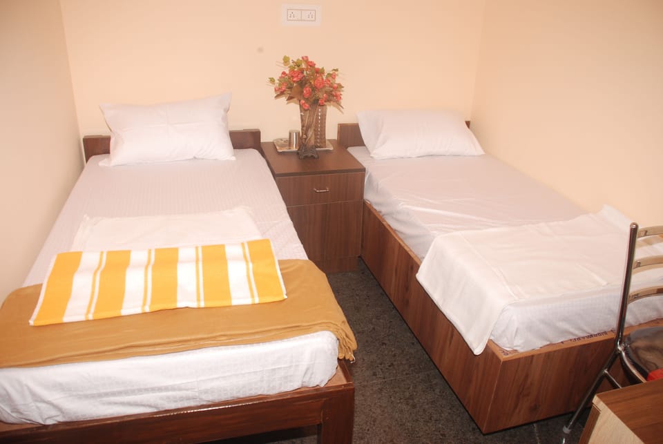 Standard Double Room, Non Smoking | Rollaway beds, free WiFi