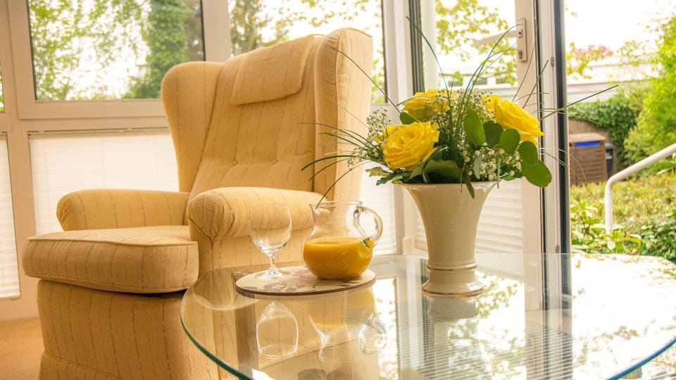 Double Room | Living area | TV