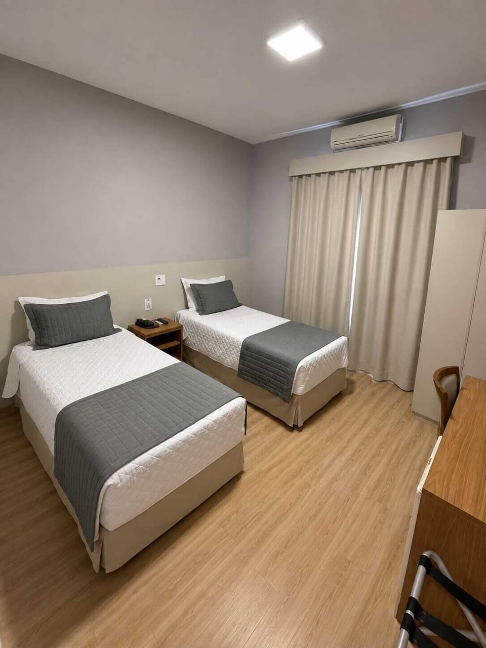 Superior Single Room | Minibar, in-room safe, desk, blackout drapes