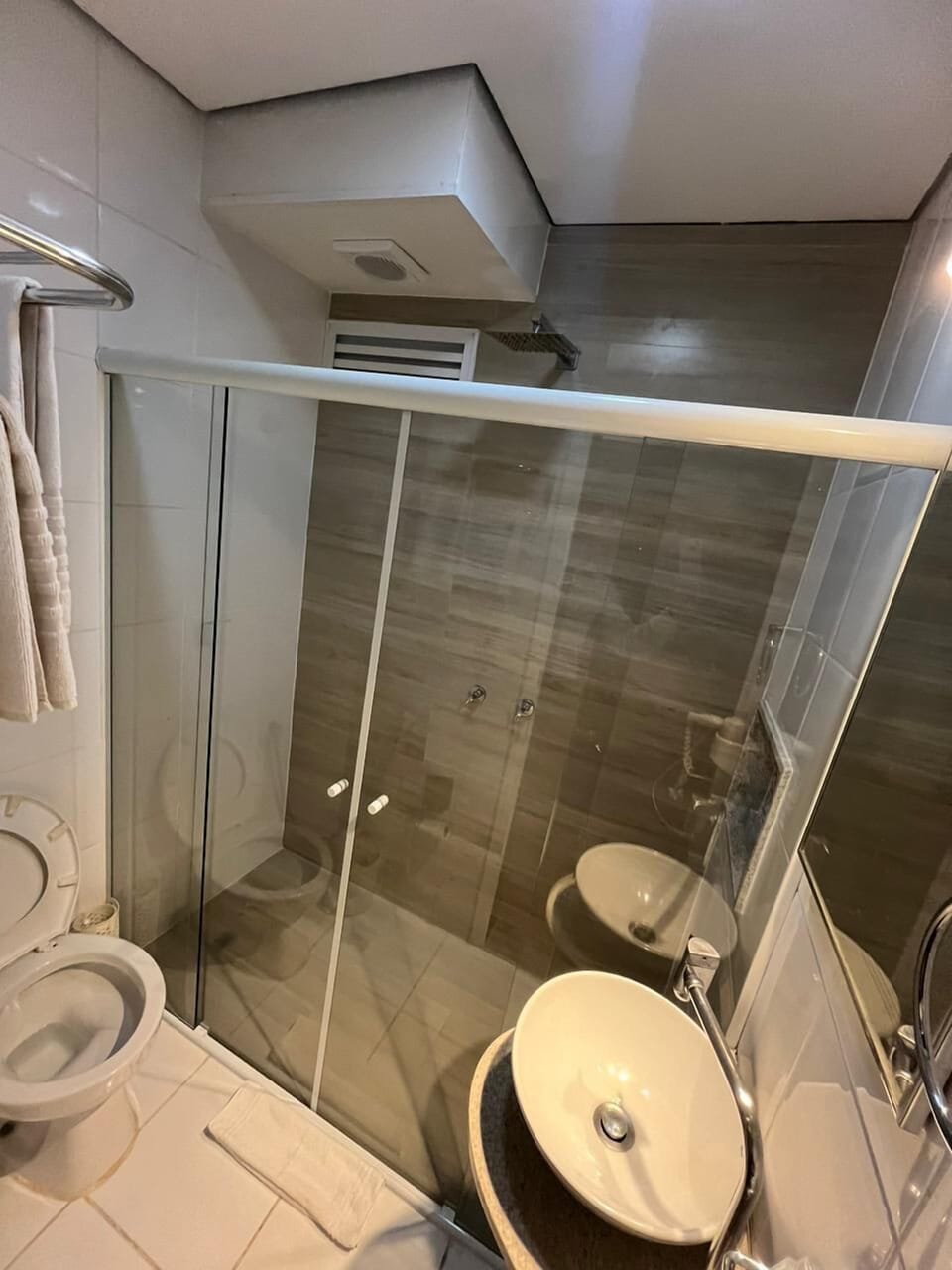 Standard Single Room | Bathroom | Shower, hair dryer, towels, soap