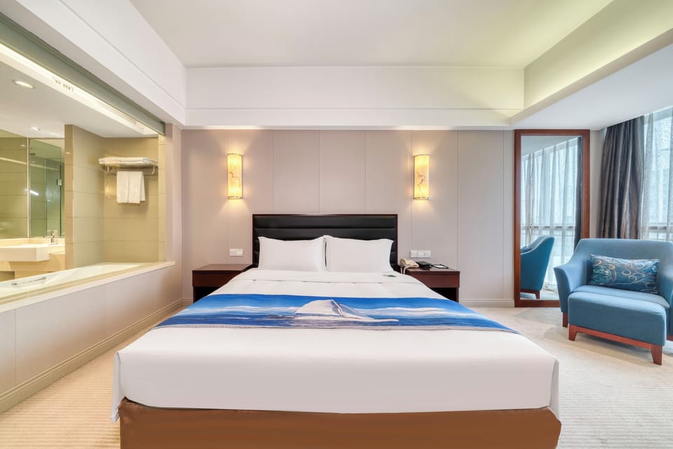Deluxe Double Room | Desk, blackout drapes, free WiFi, bed sheets