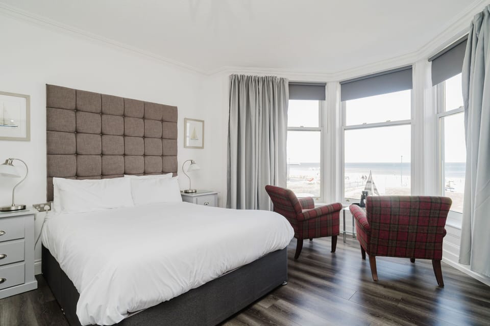 Double Room, Ensuite, Sea View ((1st Floor))