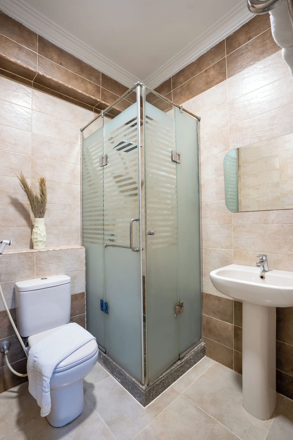 Shower, free toiletries, hair dryer, towels