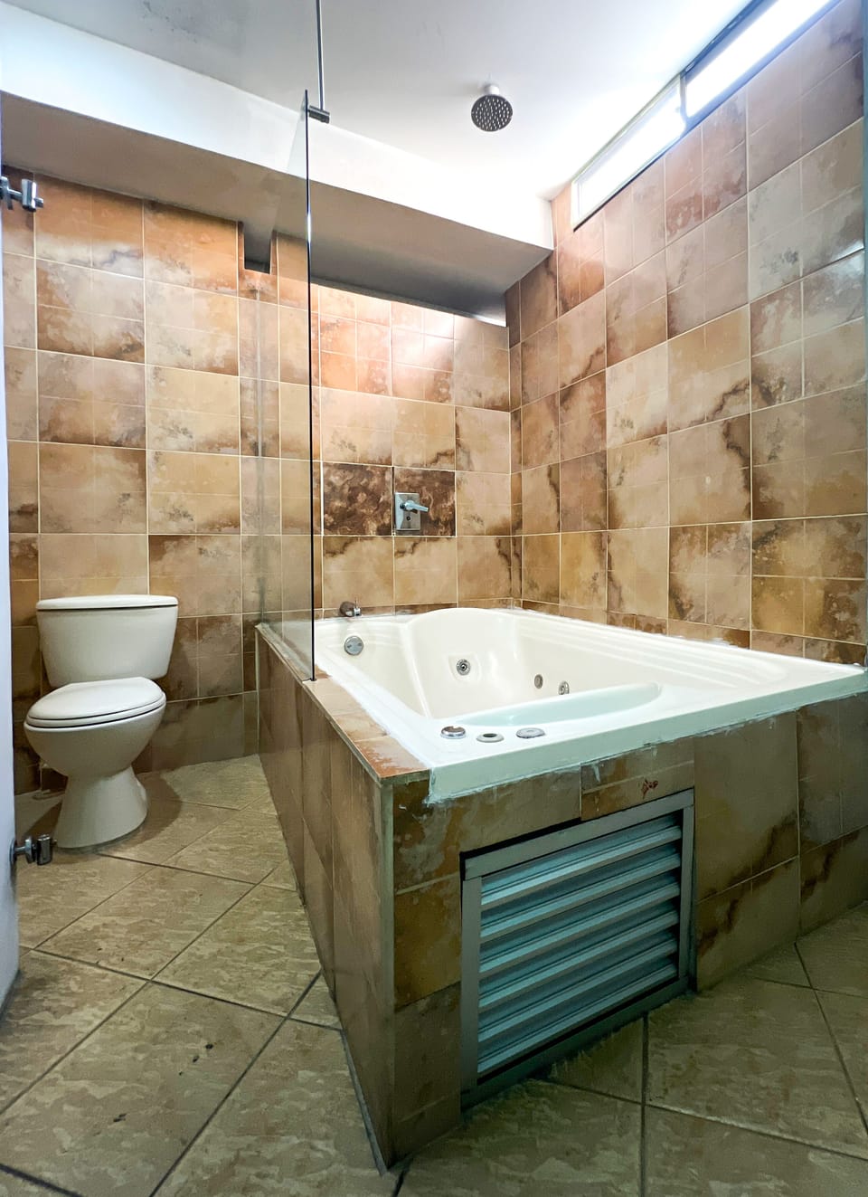Comfort Room | Bathroom | Bidet, towels, soap, toilet paper
