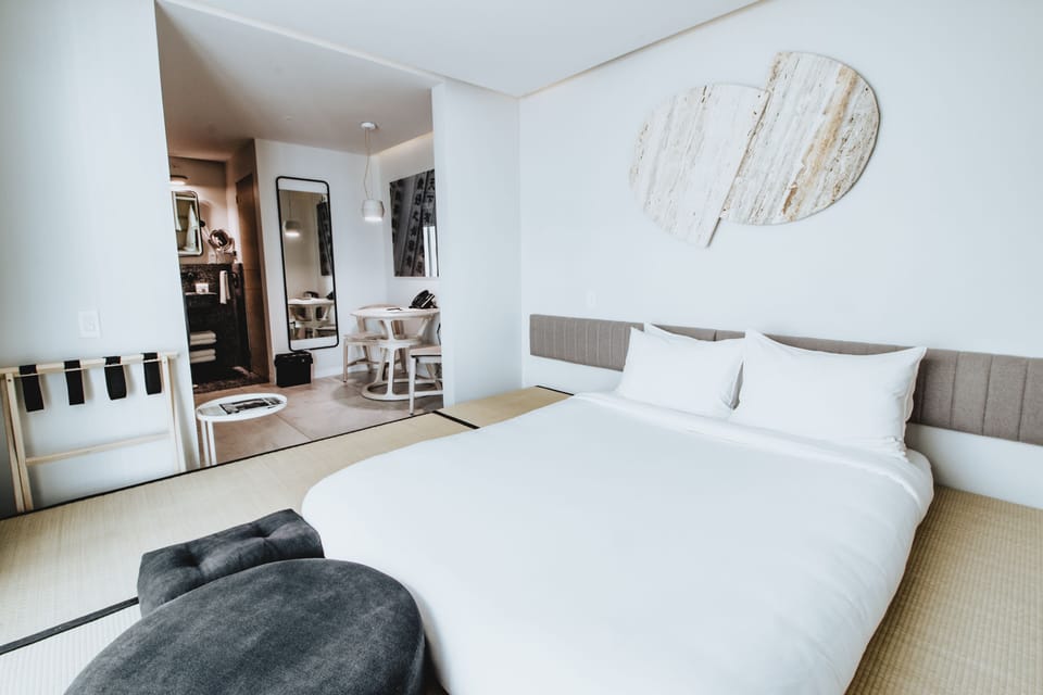 Tatami | 1 bedroom, Egyptian cotton sheets, premium bedding, down comforters