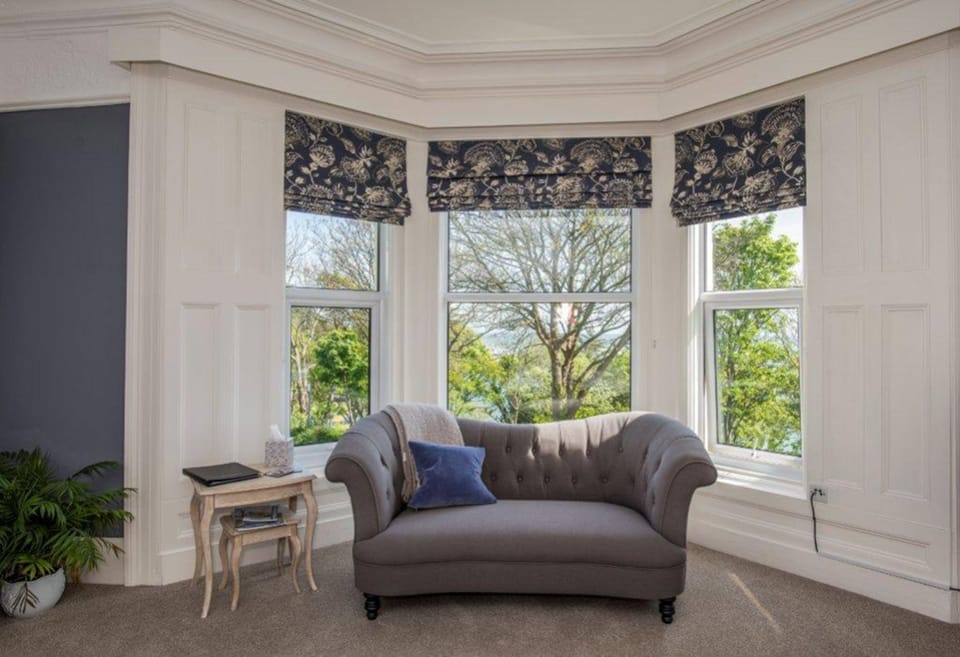 Suite, Lake View | Iron/ironing board, free WiFi, bed sheets