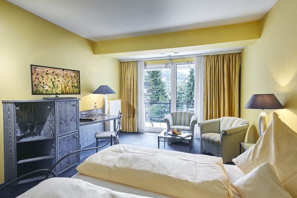 Comfort Room, 1 Bedroom, Garden View | Premium bedding, down comforters, minibar, in-room safe